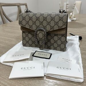 Gucci Dionysus GG Supreme mini bag
